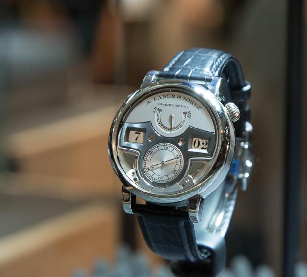 The luxury fake watches are made from platinum.